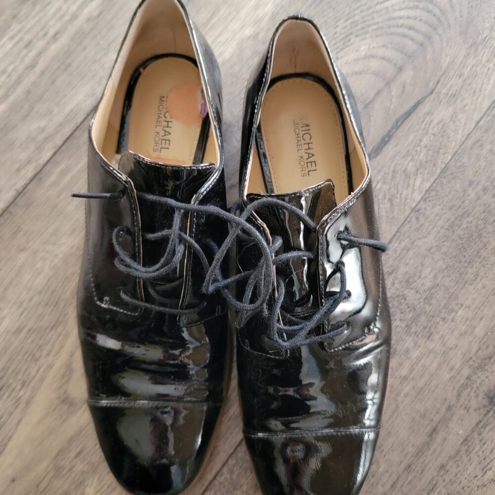 Michael Kors Women shine black shoes, size 6.5